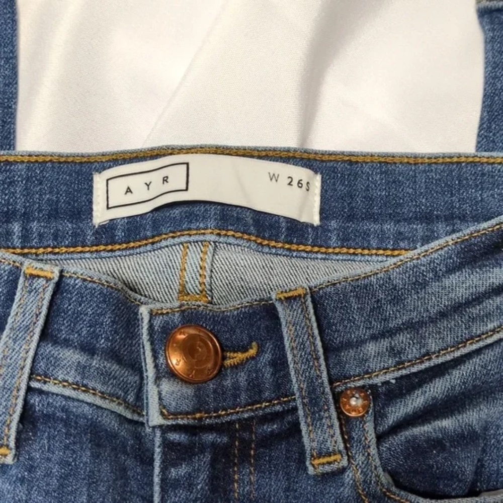 Ayr the Pop Jean in laid back wash size 26 $245 - Picture 8 of 11